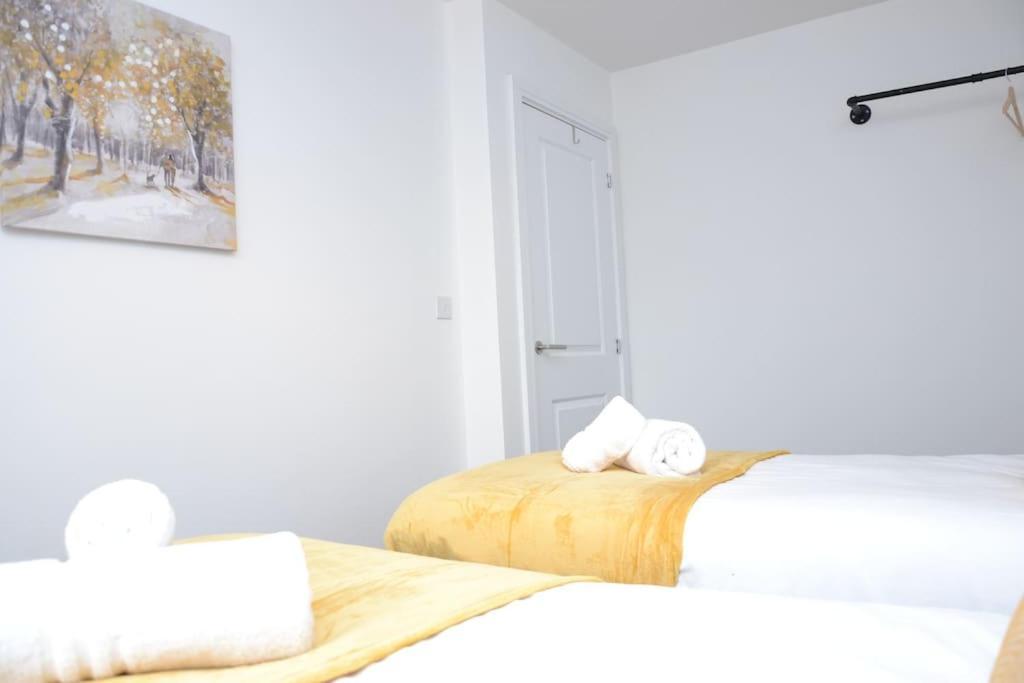 Erasmus House - 3 Bedrooms - Centre, Netflix, Wifi, Free Private Parking * Derby
