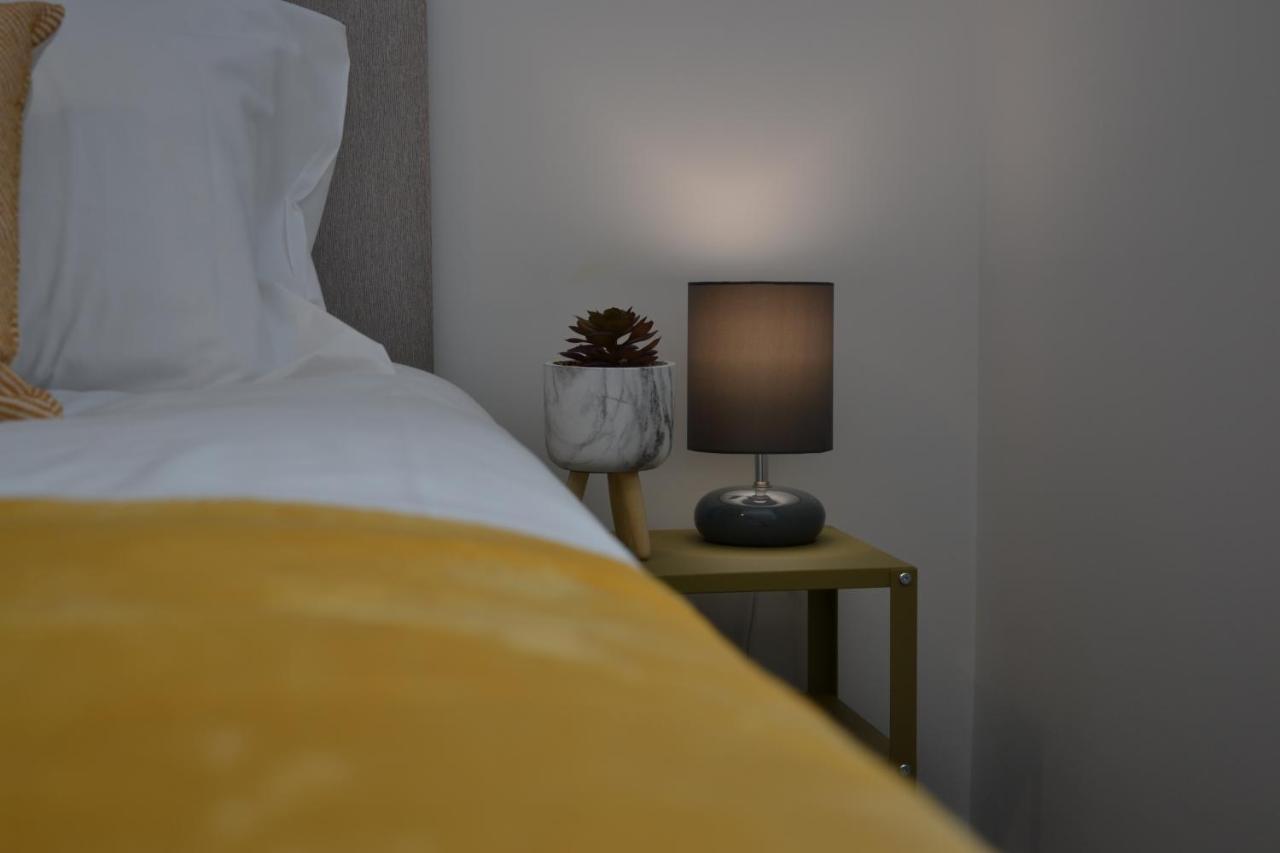 Apartment Erasmus House - 3 Bedrooms - Centre, Netflix, Wifi, Free Private Parking *